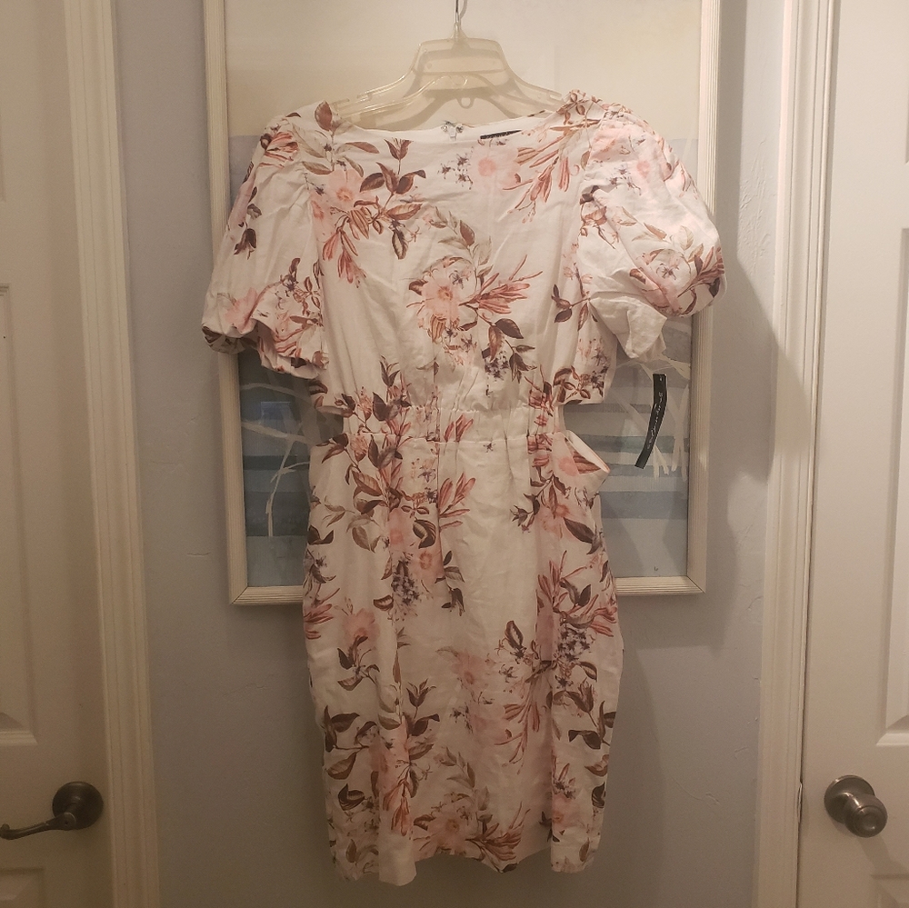 NWT Sam and Jess Size S Woman White Floral Cut Out Short Sleeve Fit  Flare Dress